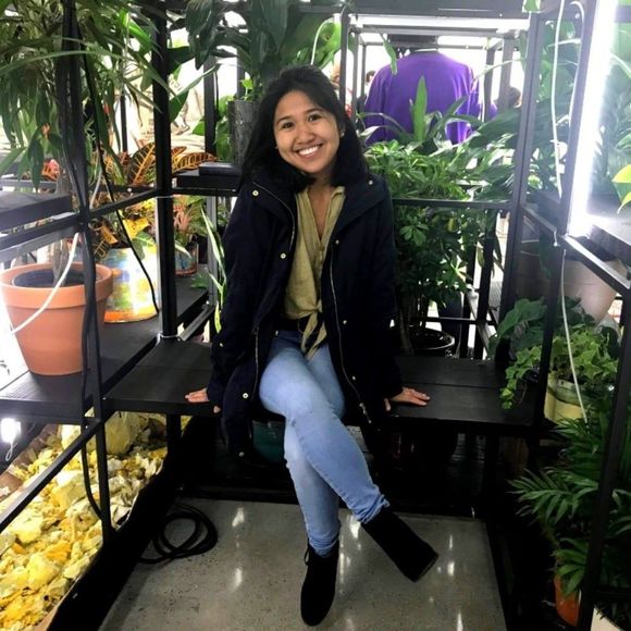 Meet your Posher, Olivia - Picture 1 of 1